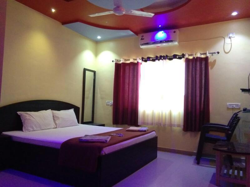 Hotel Krisha Daman Ngoại thất bức ảnh