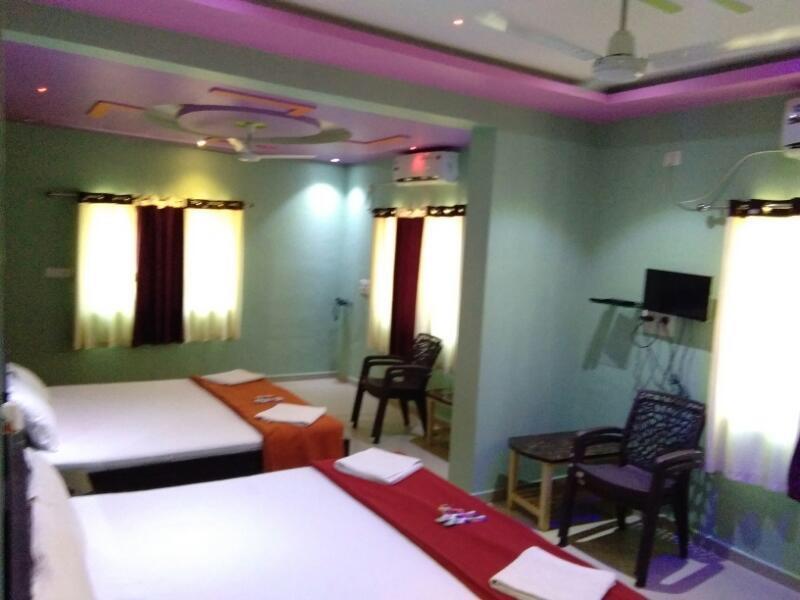 Hotel Krisha Daman Ngoại thất bức ảnh